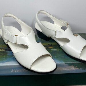 NWOT Vintage Women's SAS Suntimer Leather Shoes Size 8S